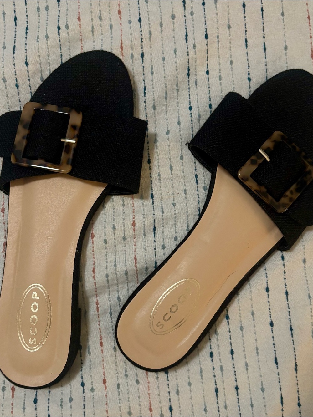 SCOOP Black Buckle Slide Mules w/ Tortoise Shell Buckle - like new